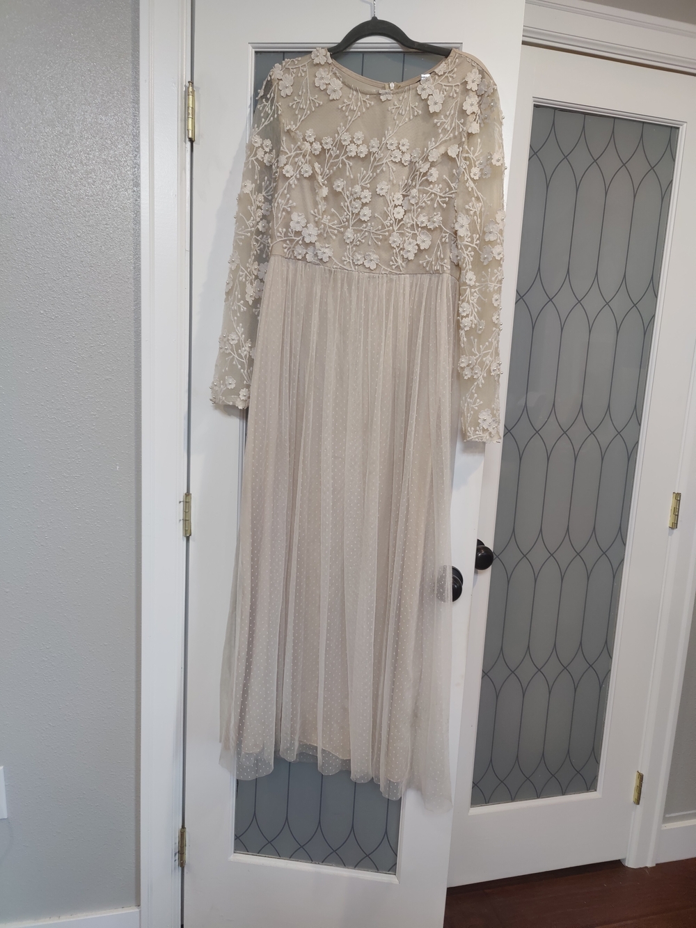 SHEIN Cream Floral Appliqué Maxi Dress